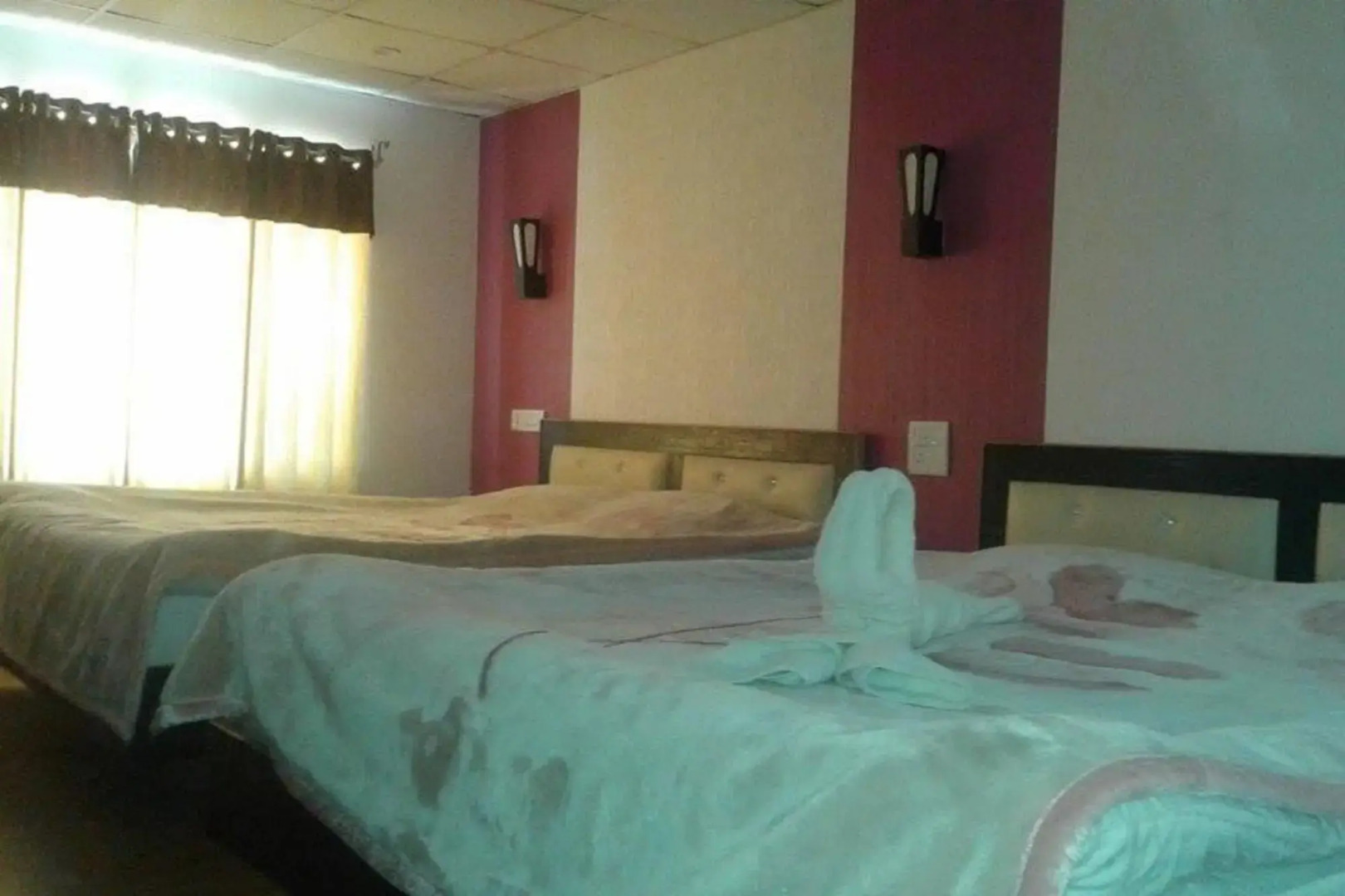 Hotel Lal Kothi Pahalgam
