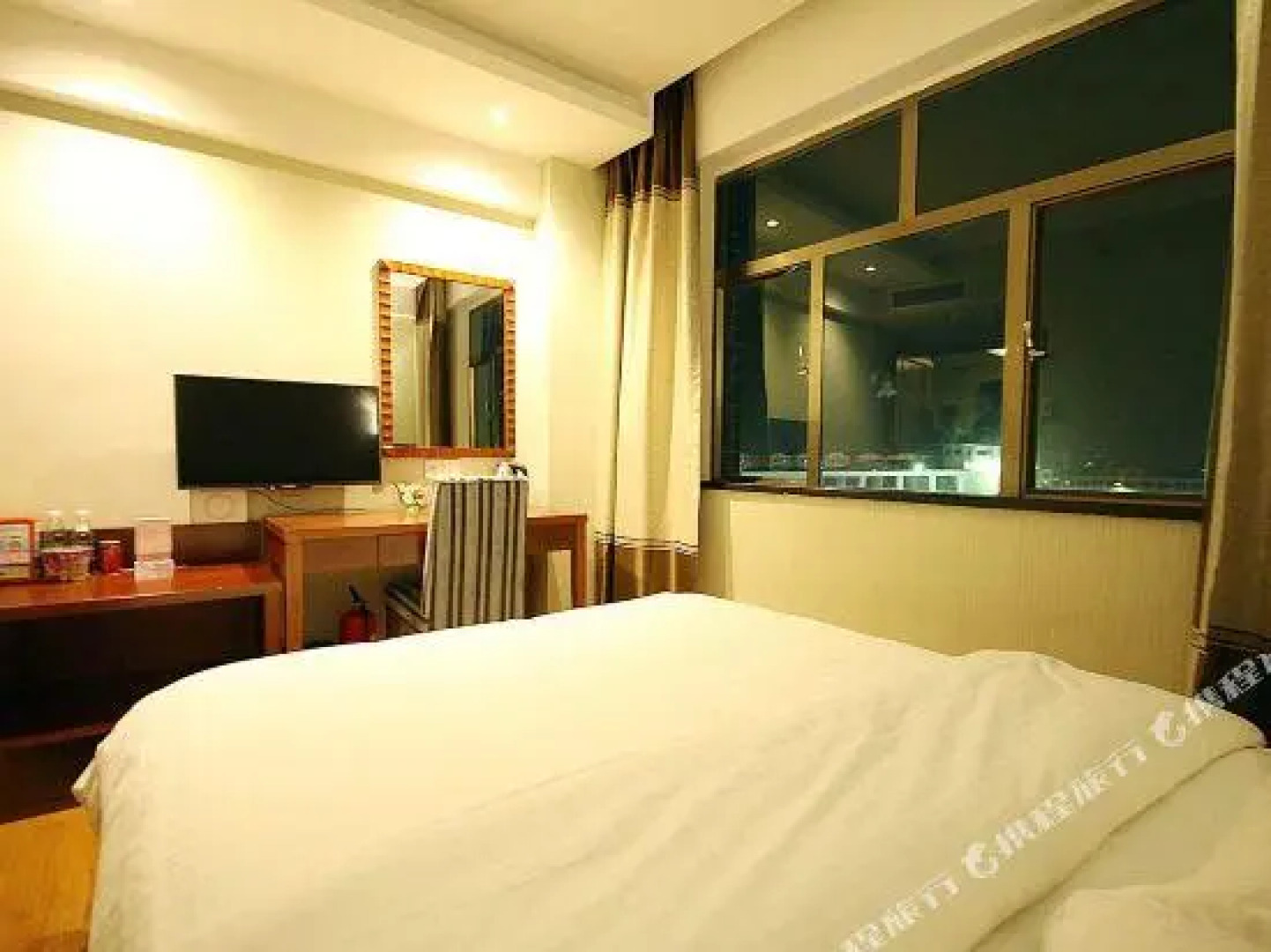 Huixing Business Hotel