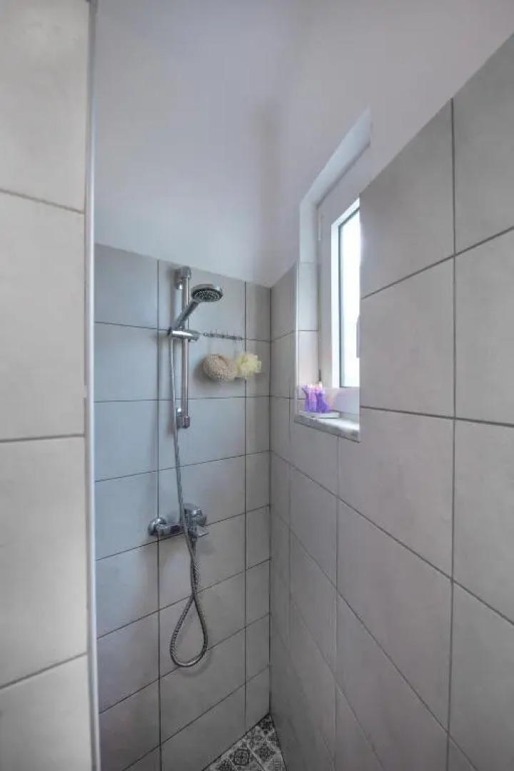 Inconceptual apartment