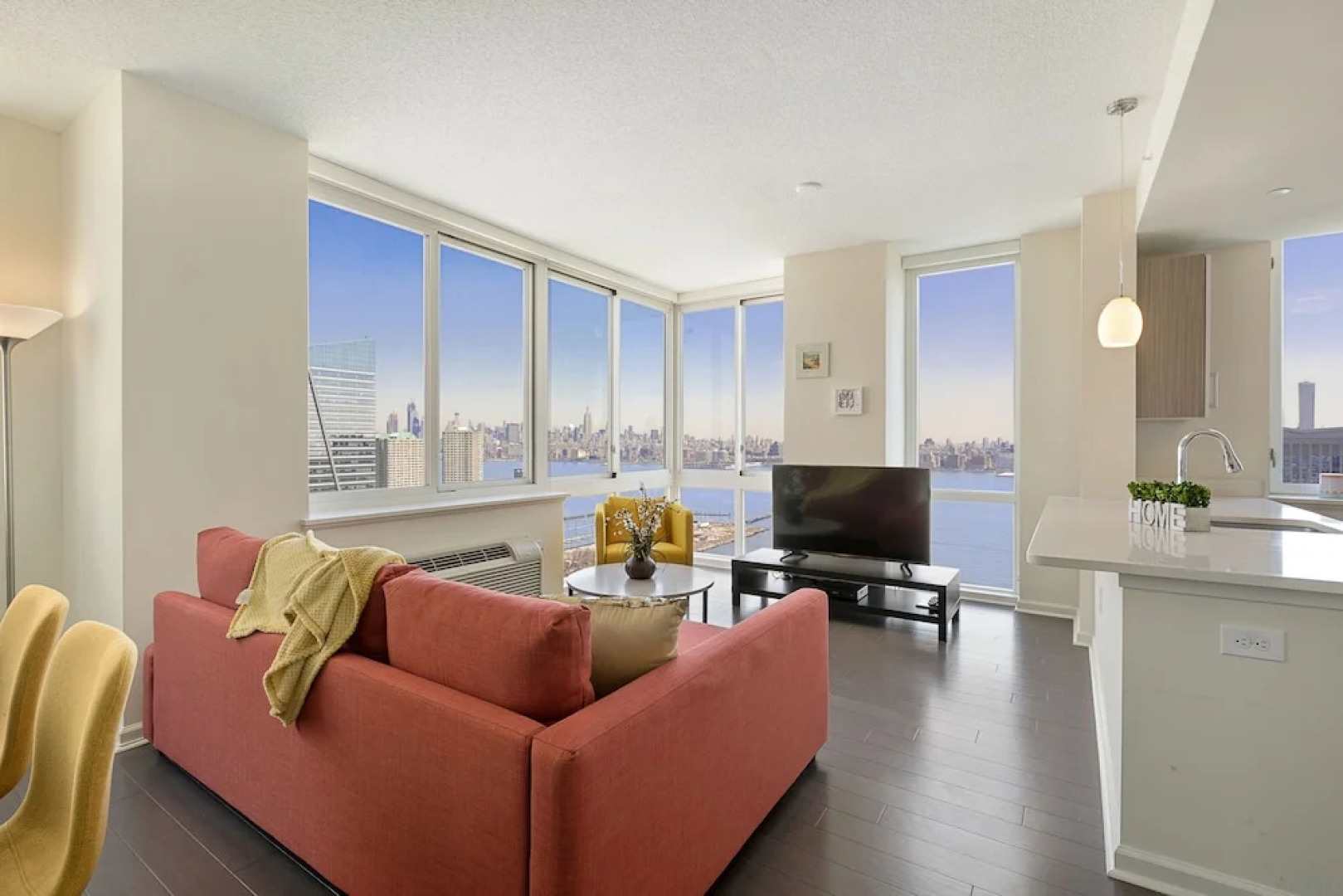 Skyline Luxury Home Suites at Newport II