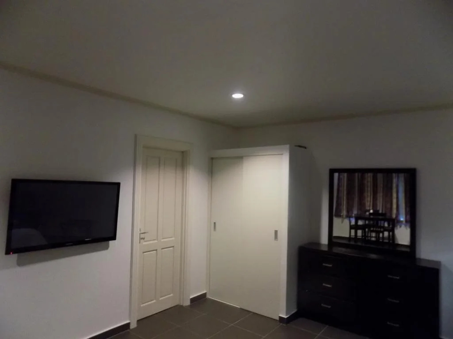 The Mansion Suites