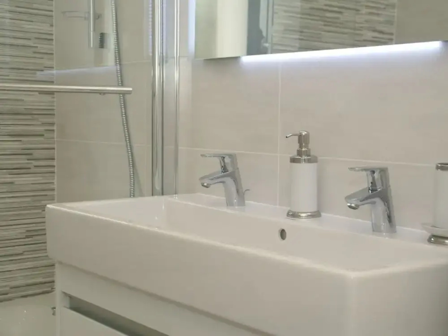 State of the Art Fixtures Villa in Vidauban With Pool