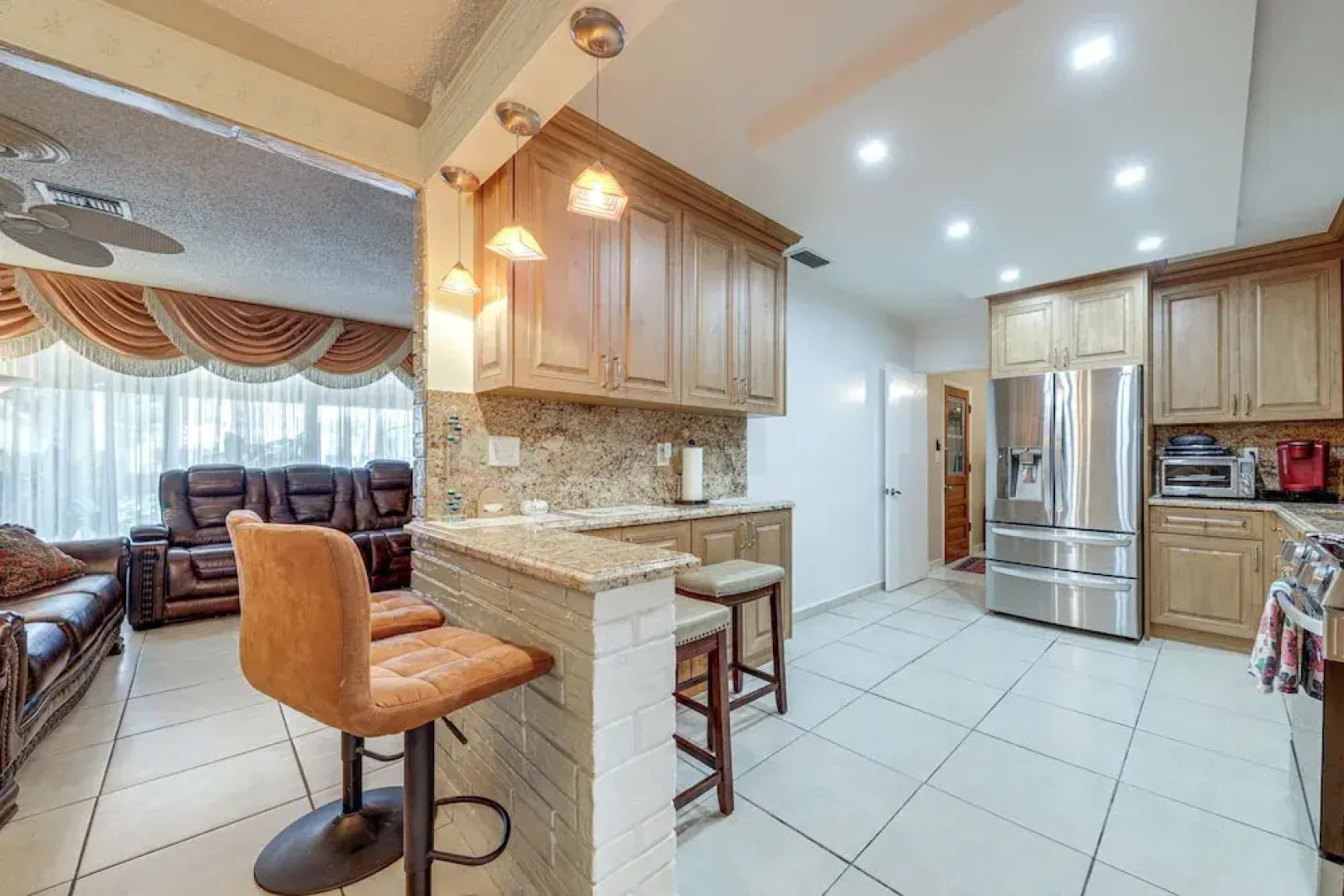 4 Mi to Hard Rock Stadium: Miramar Home w/ Bbq!