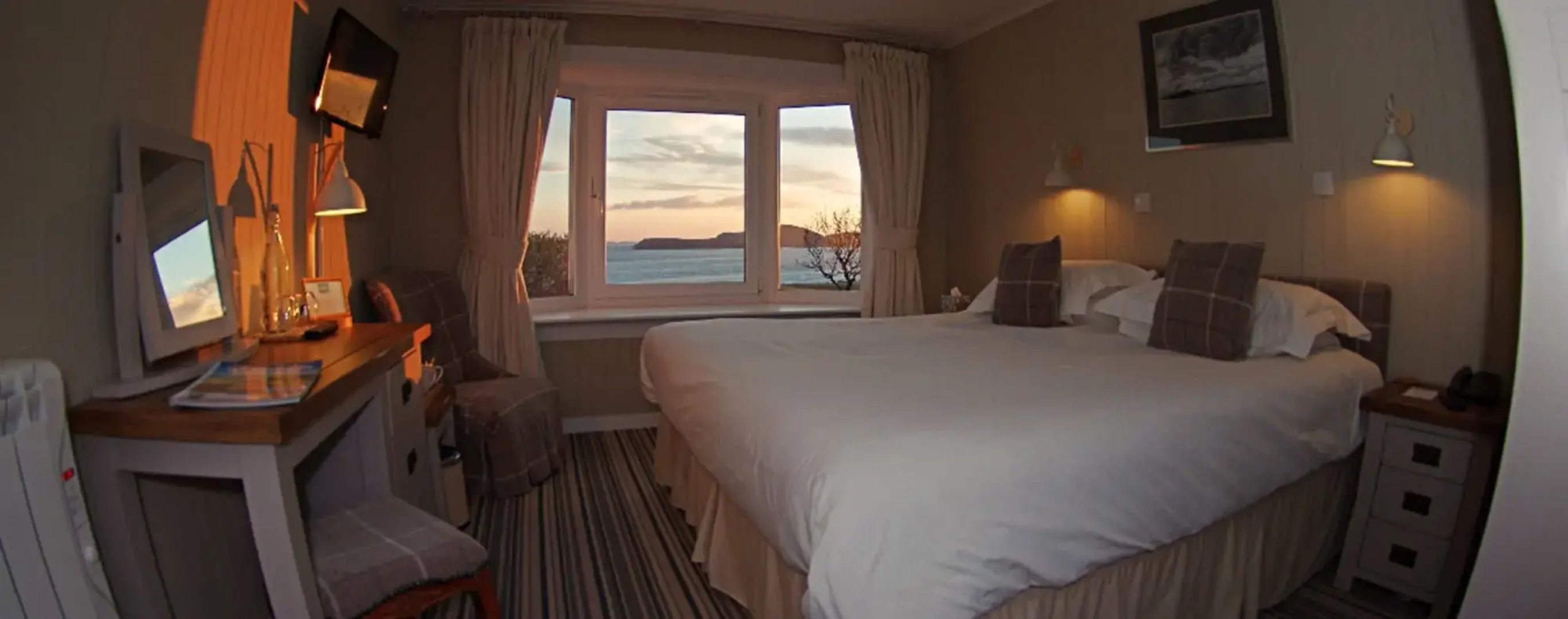 Summer Isles Hotel