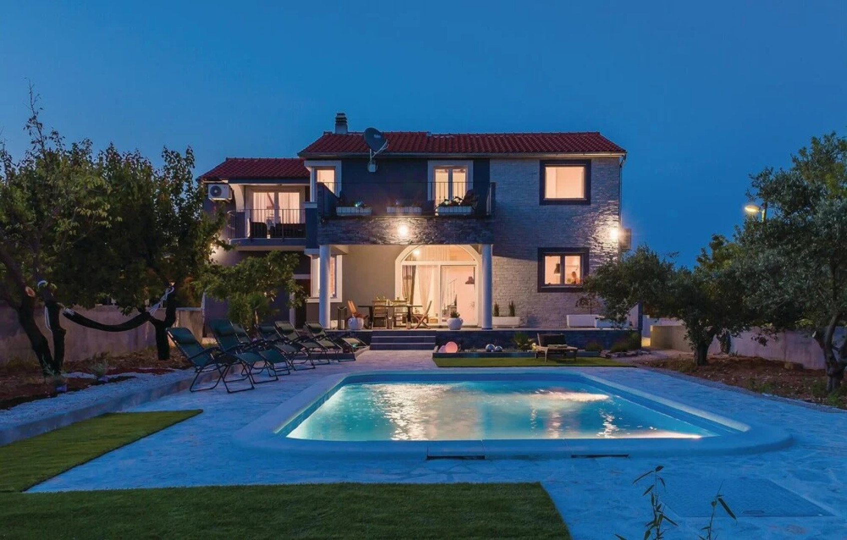 Stunning Home in Skradin-dubavice With Wifi and 4 Bedrooms