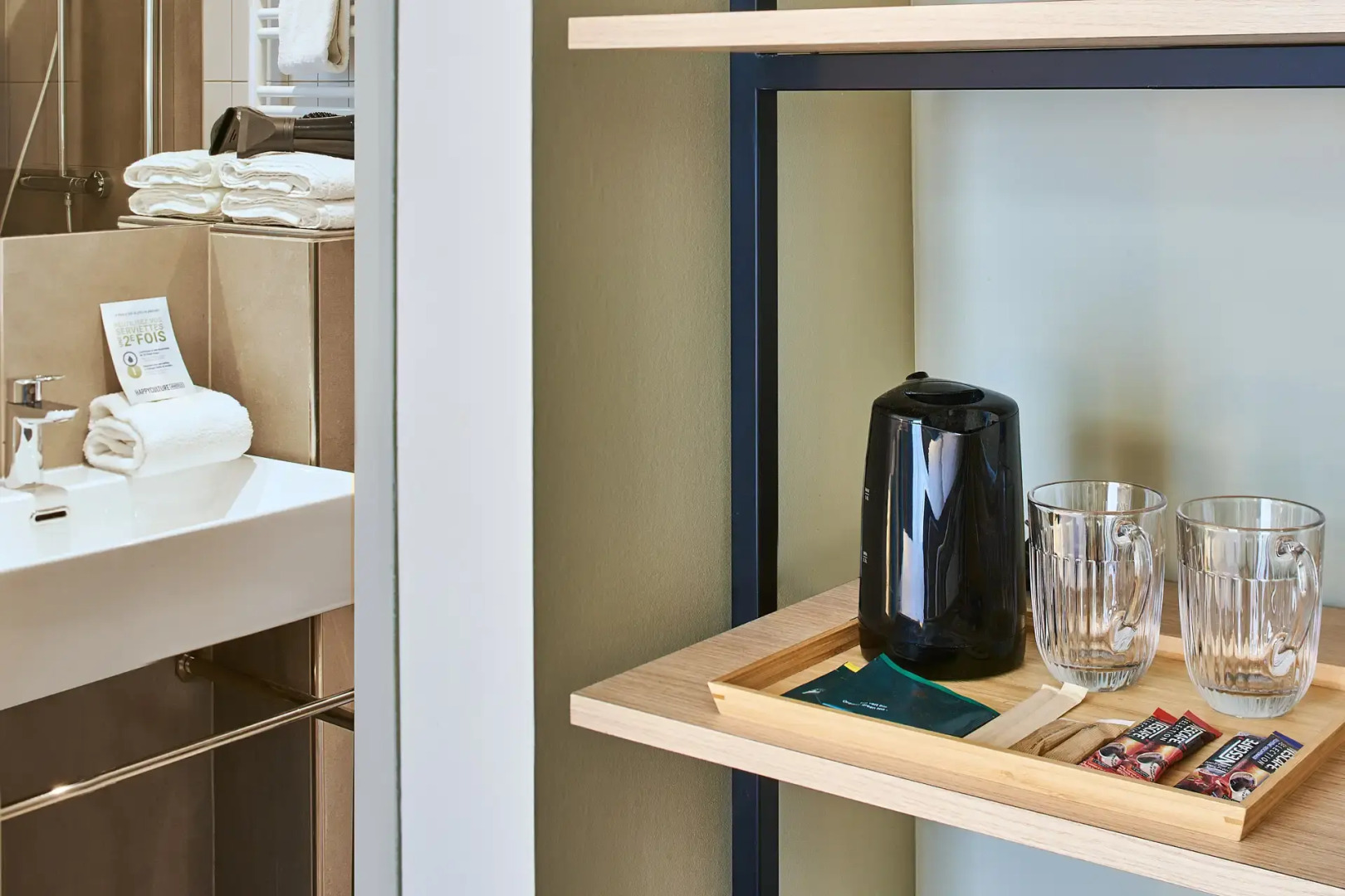 Hôtel Cervantes by Happyculture