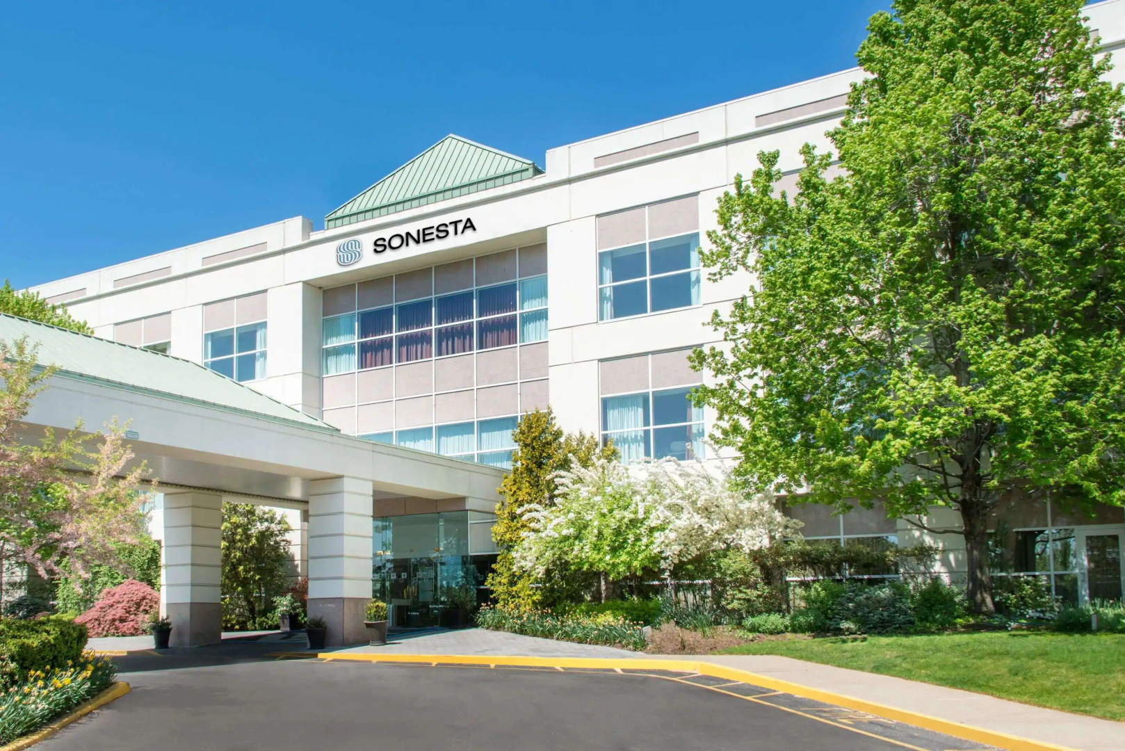 Hamilton Park Hotel & Conference Center