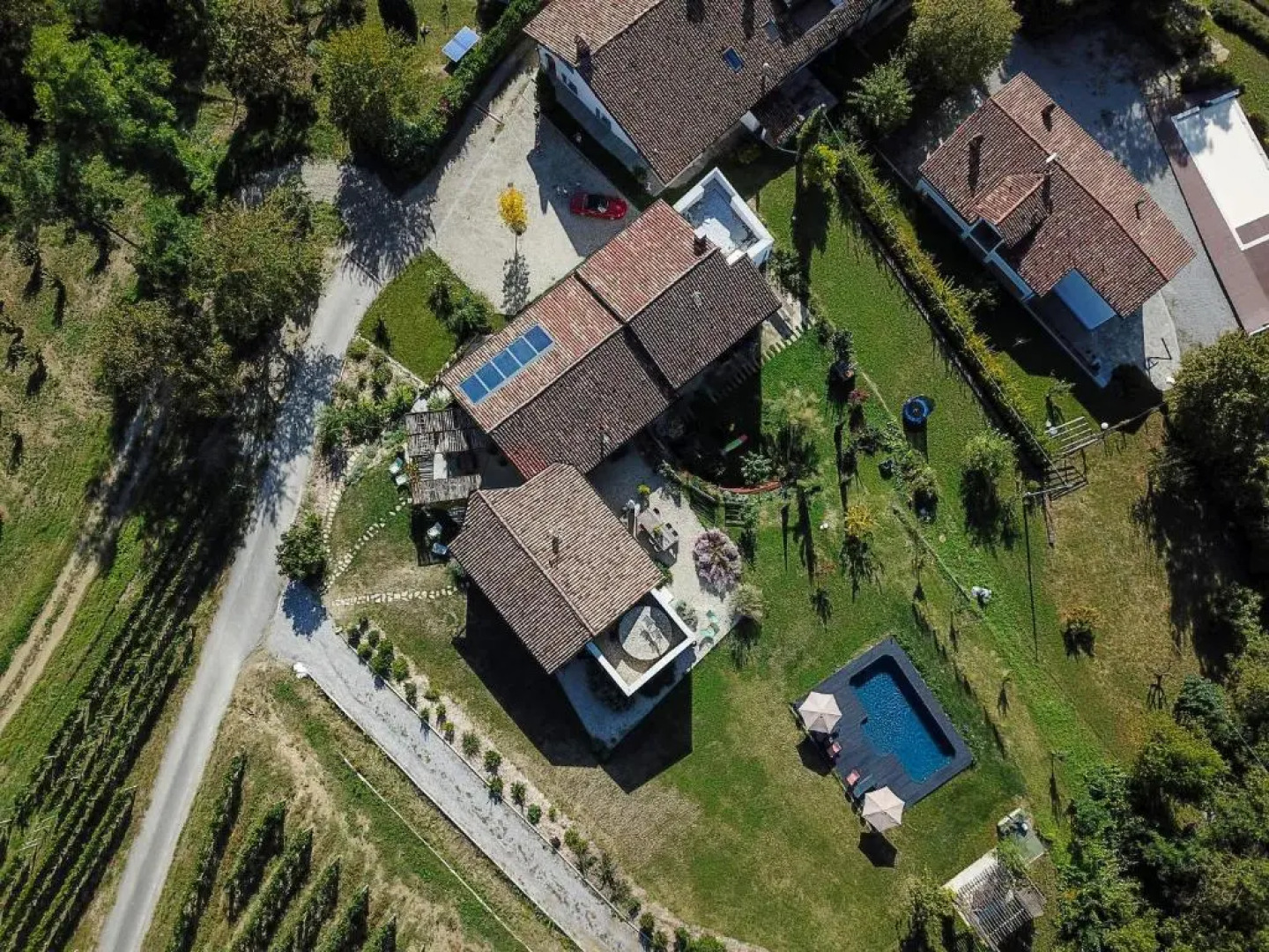 Rostagni1834: Villa With 2 Apts And Pool In The Barolo Region