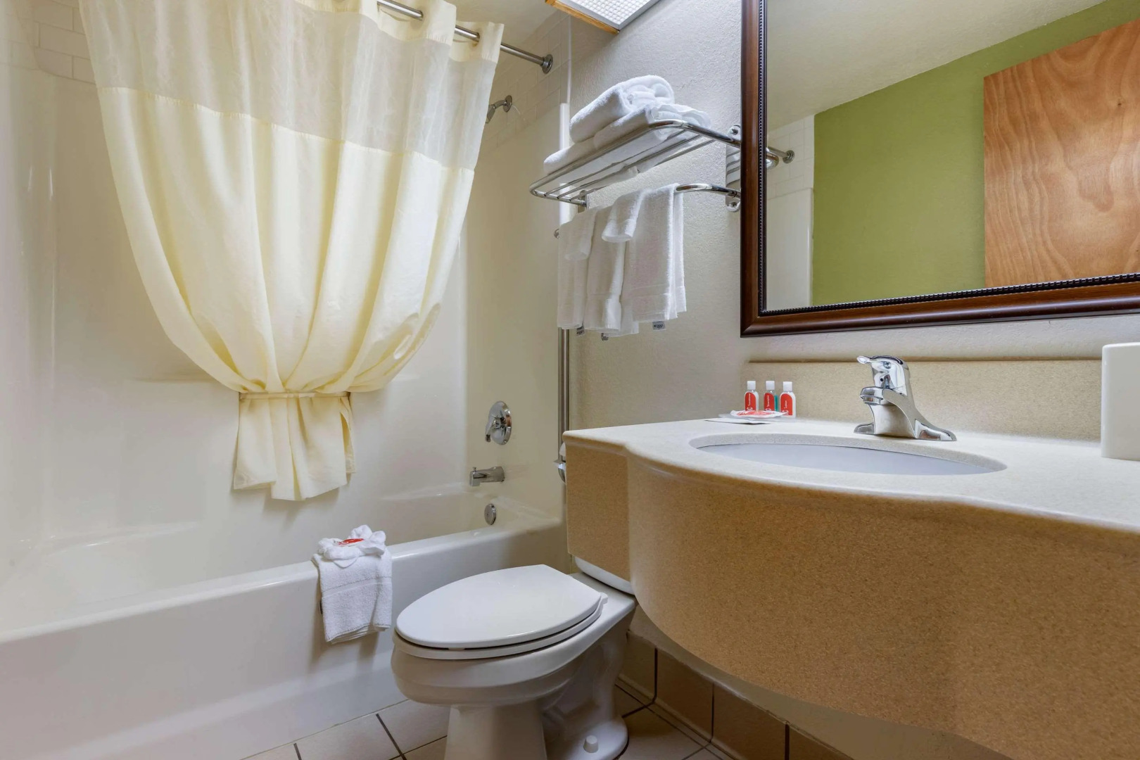 Econo Lodge Cherokee Near Island Park