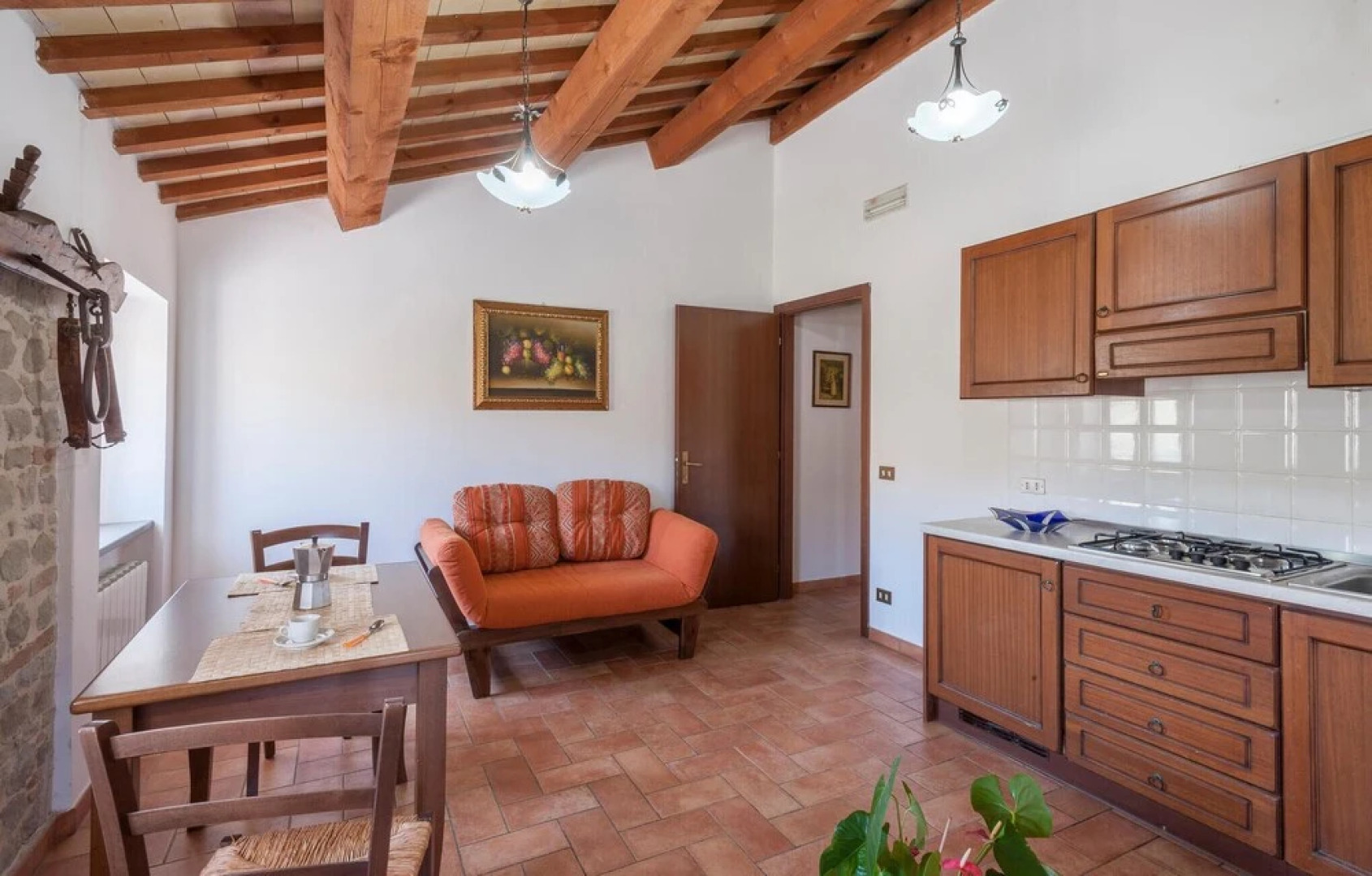 Awesome Home in Tolentino With 6 Bedrooms, Wifi and Outdoor Swimming Pool