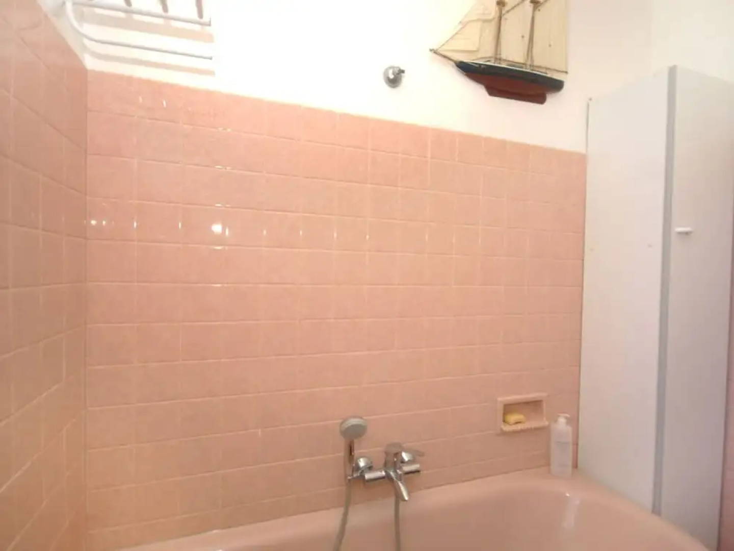 Lovely Holiday Home With a Wonderful, Fenced Garden and an Enclosed Swimming Pool