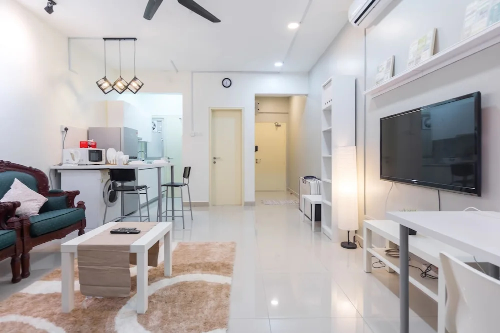 Omputeh Suite at Galleria
