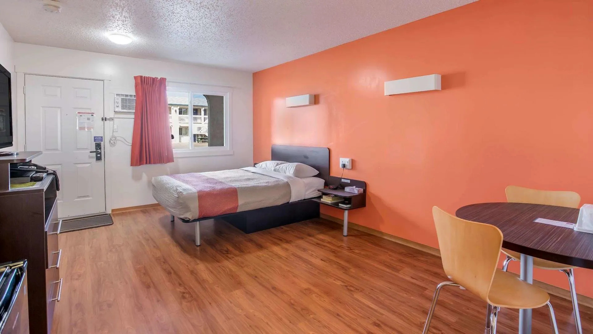 Motel Bo (Camrose)