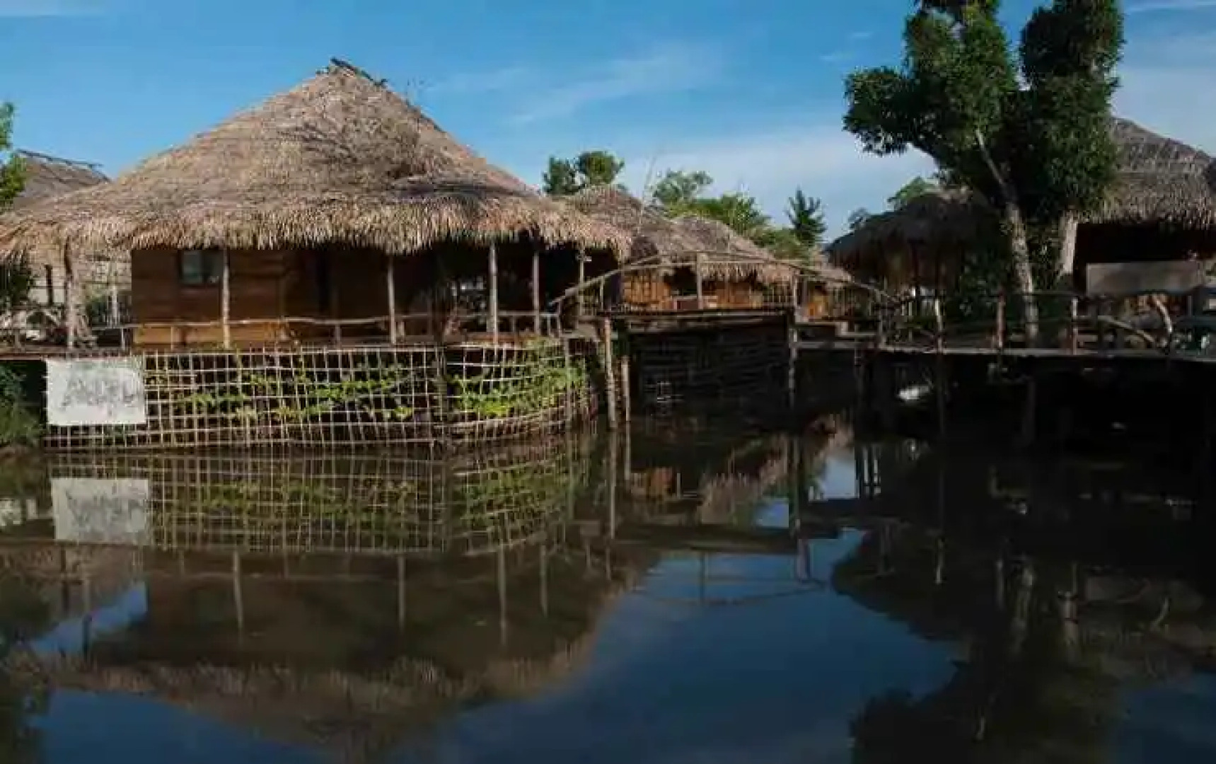 Baan​ Tonlamphu​ Pakpra