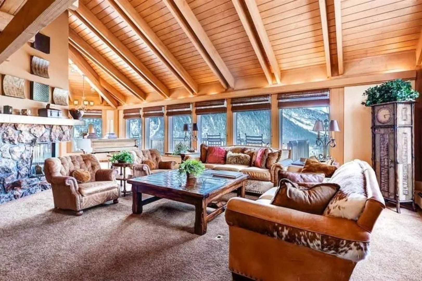 Mountain Valley Retreat East End Aspen Home by McCartney