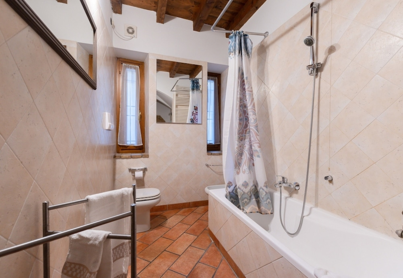 Casa Laura Salò 200mt from Garda lake