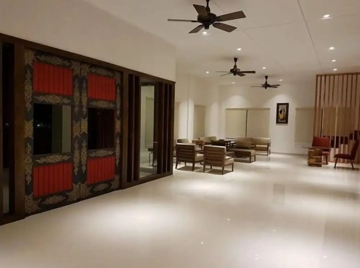 Khuru Resort