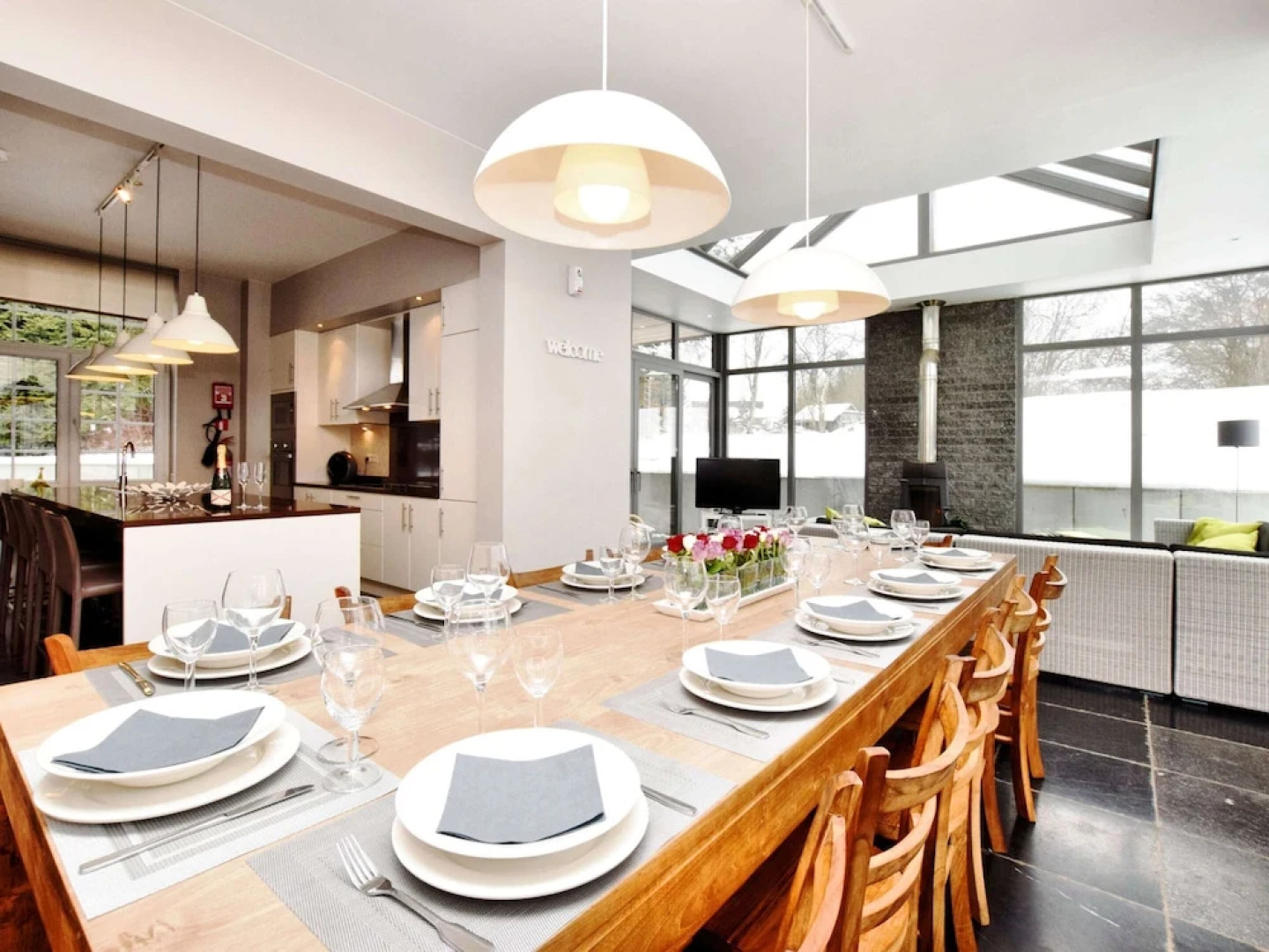 Luxurious Holiday Home in Courtil with Hot Tub