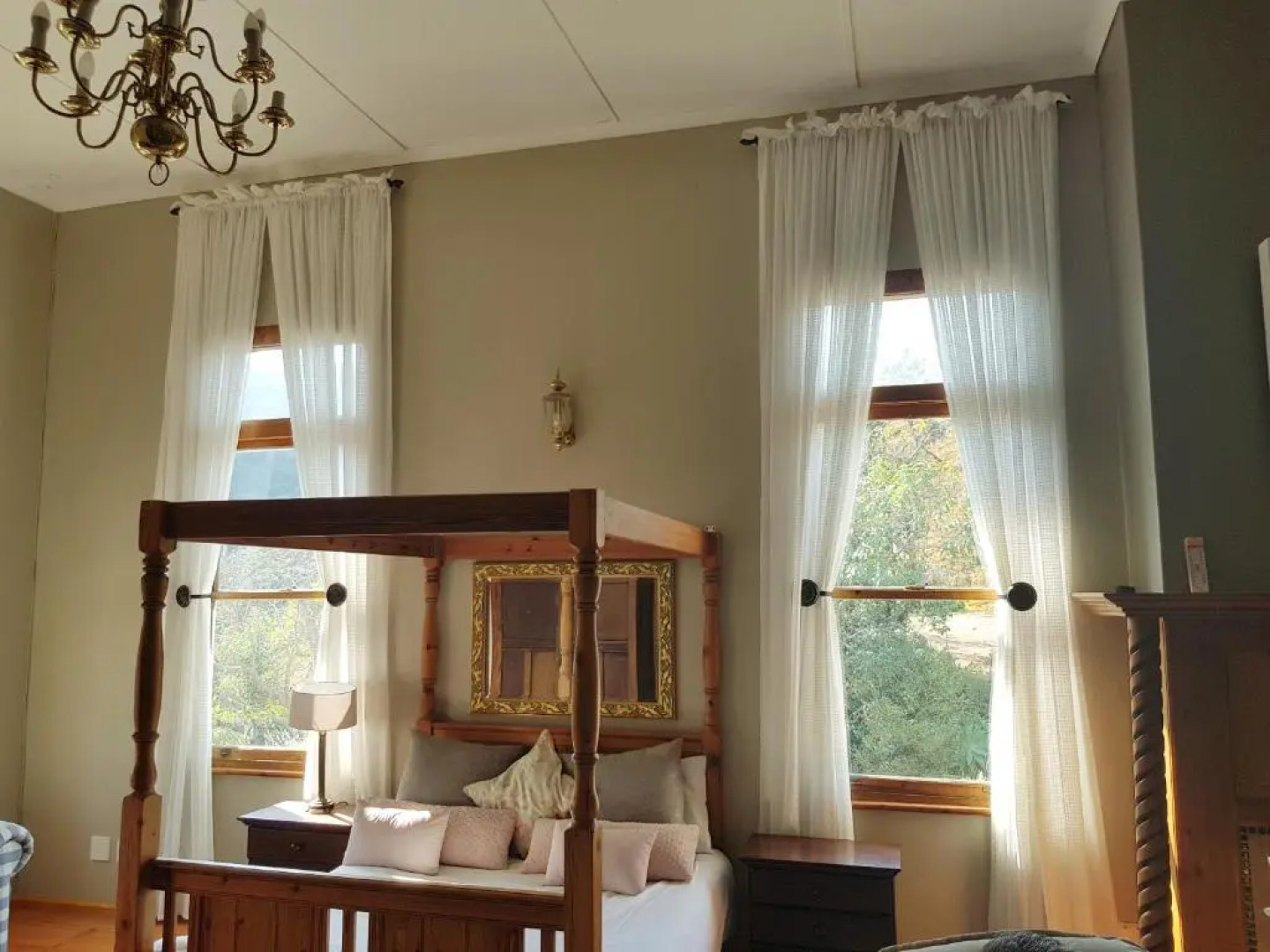 Royston Hall Guesthouse