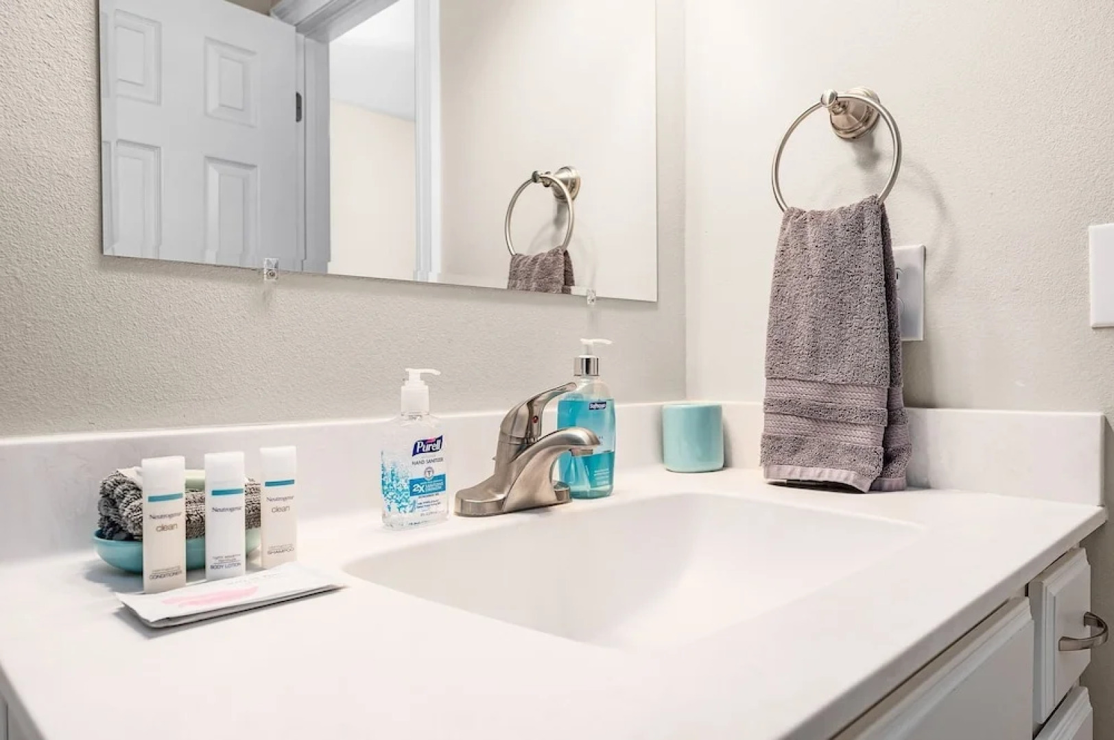 Niceville Dream Home Sleeps 13