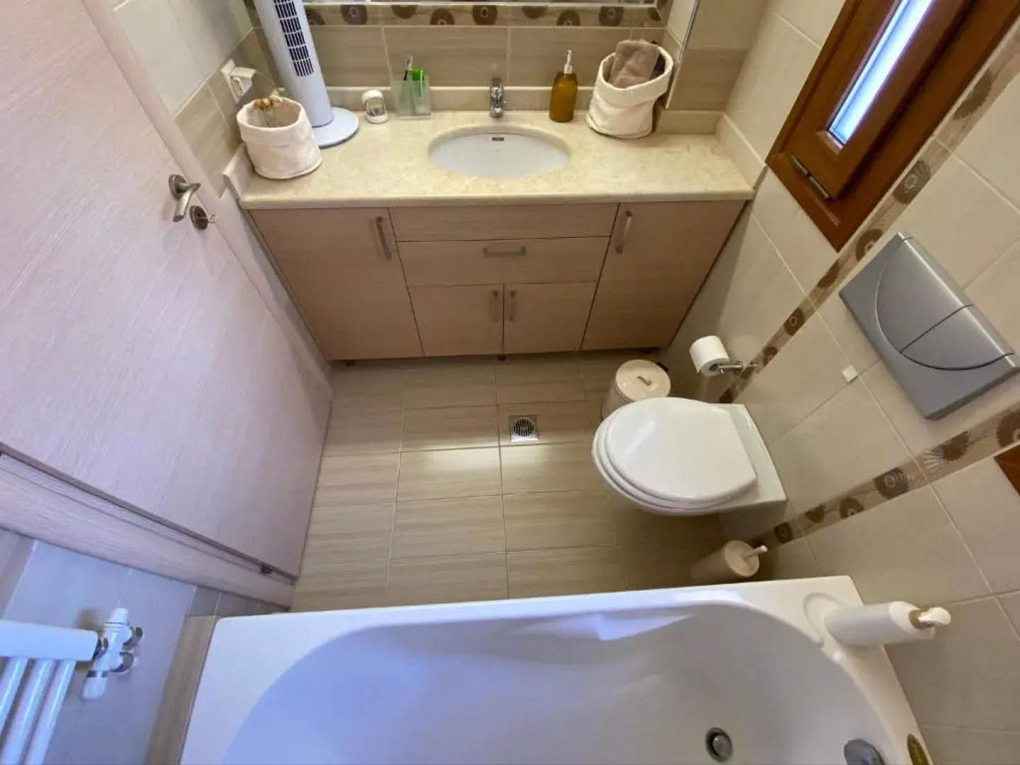 Sunny Villa by the beach Gournes