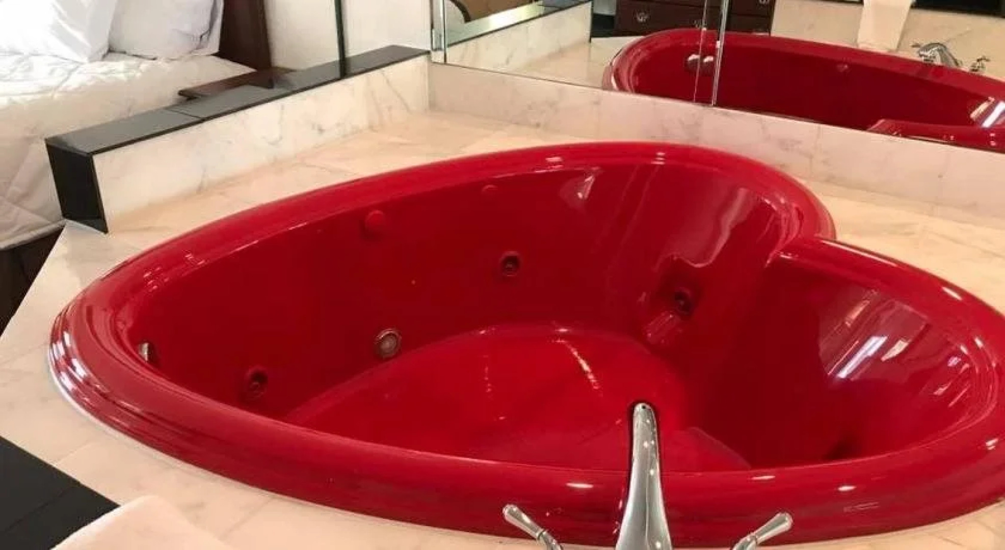 Budgetel Inn Suites Pine Mountain