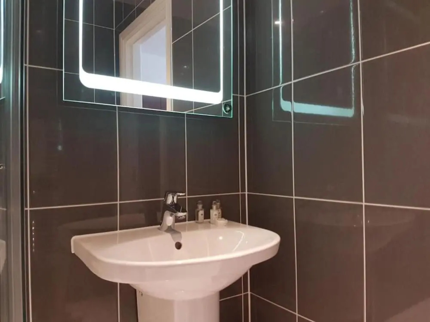 Lovely 2-bed Apartment in Brentwood