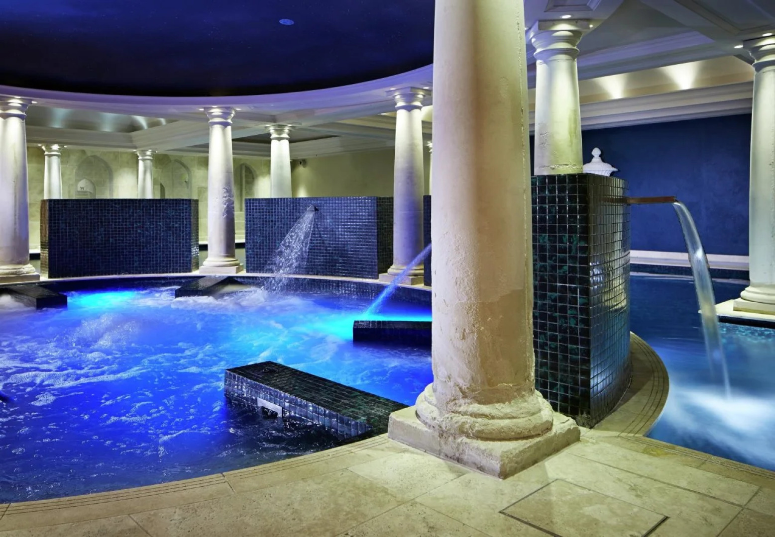 Alexander House And Utopia Spa