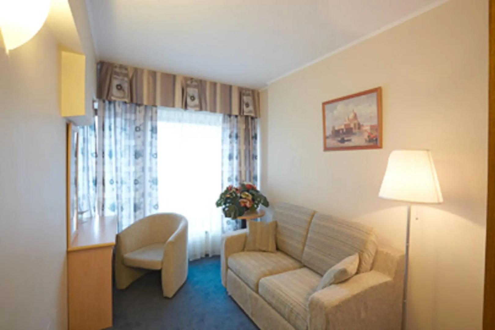 Отель Спутник