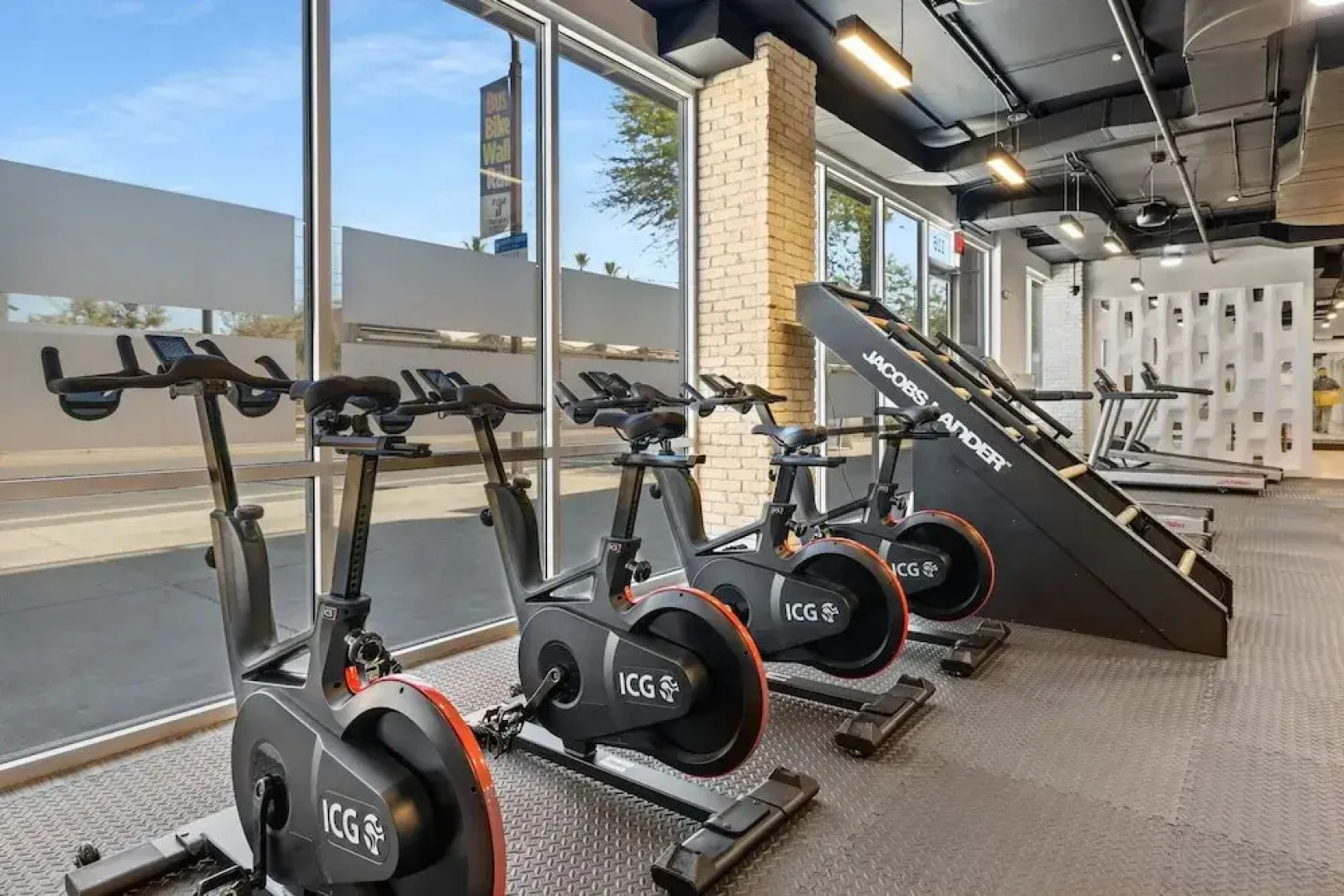 ASU-Tempe Apartments by Landing