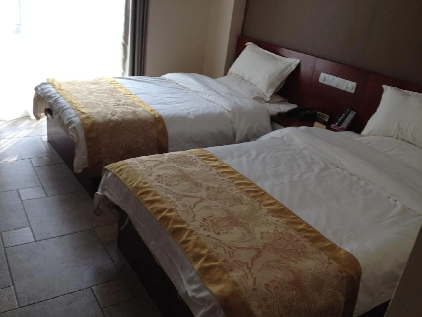 Wutaishan Lingfeng Shanzhuang Wuye Temple