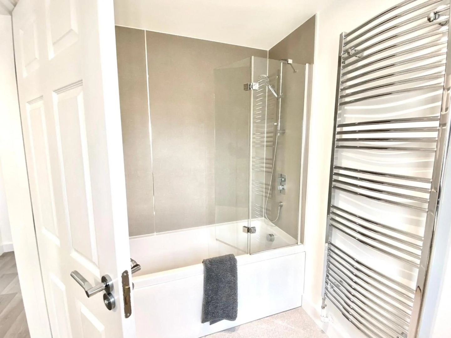 Serviced Accommodation Moray Cawdor Avenue, Elgin