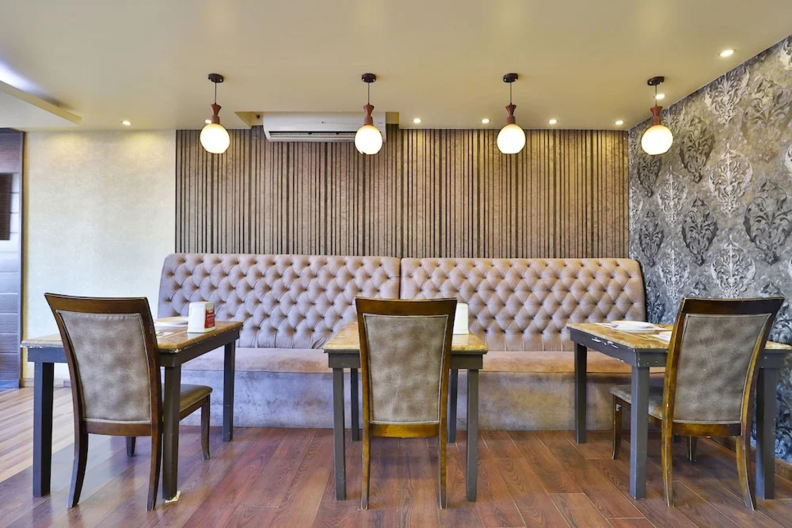 OYO 380 Crown Hotel Najran