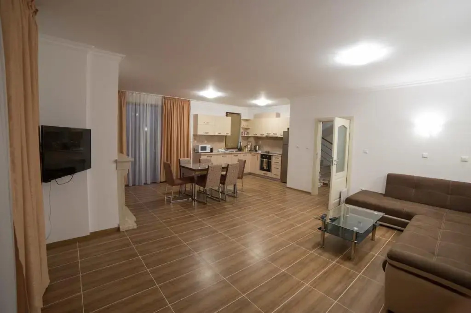 Villas in Complex Trakiyskiy Bryag