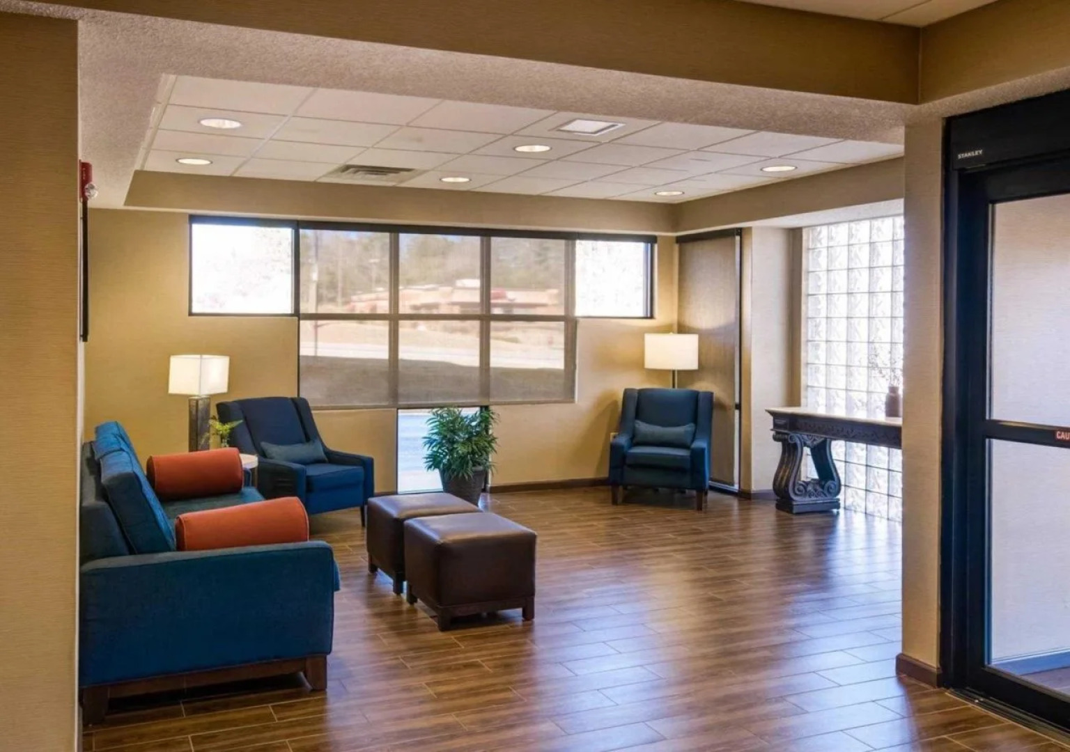 Comfort Inn & Suites LaGrange East