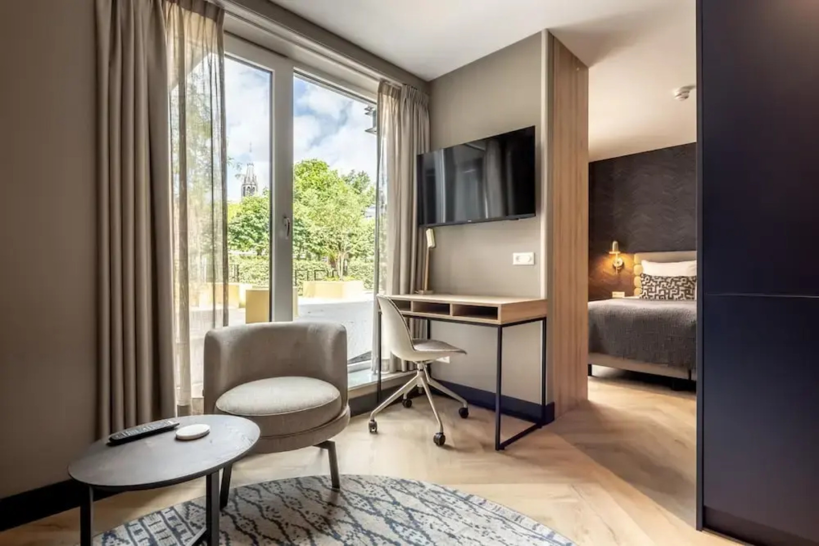 Modern Stay in Historic Delft