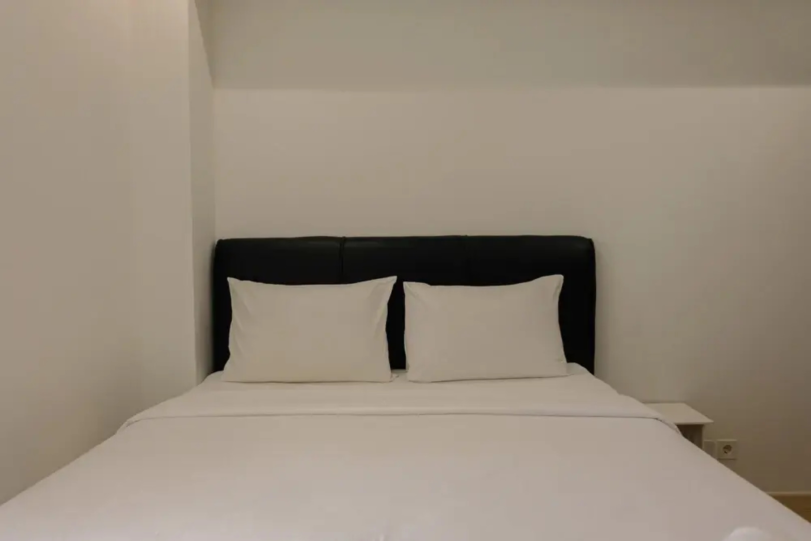 Exclusive 1BR at The Branz Apartment near Shopping Mall