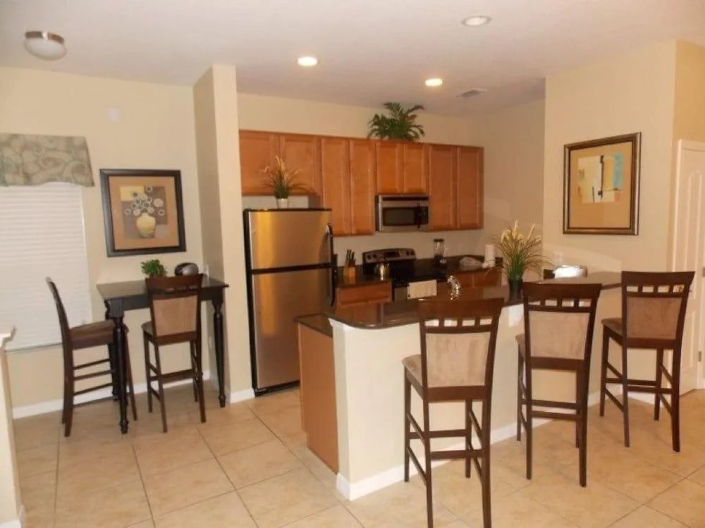 Paradise Palms by Home 2U