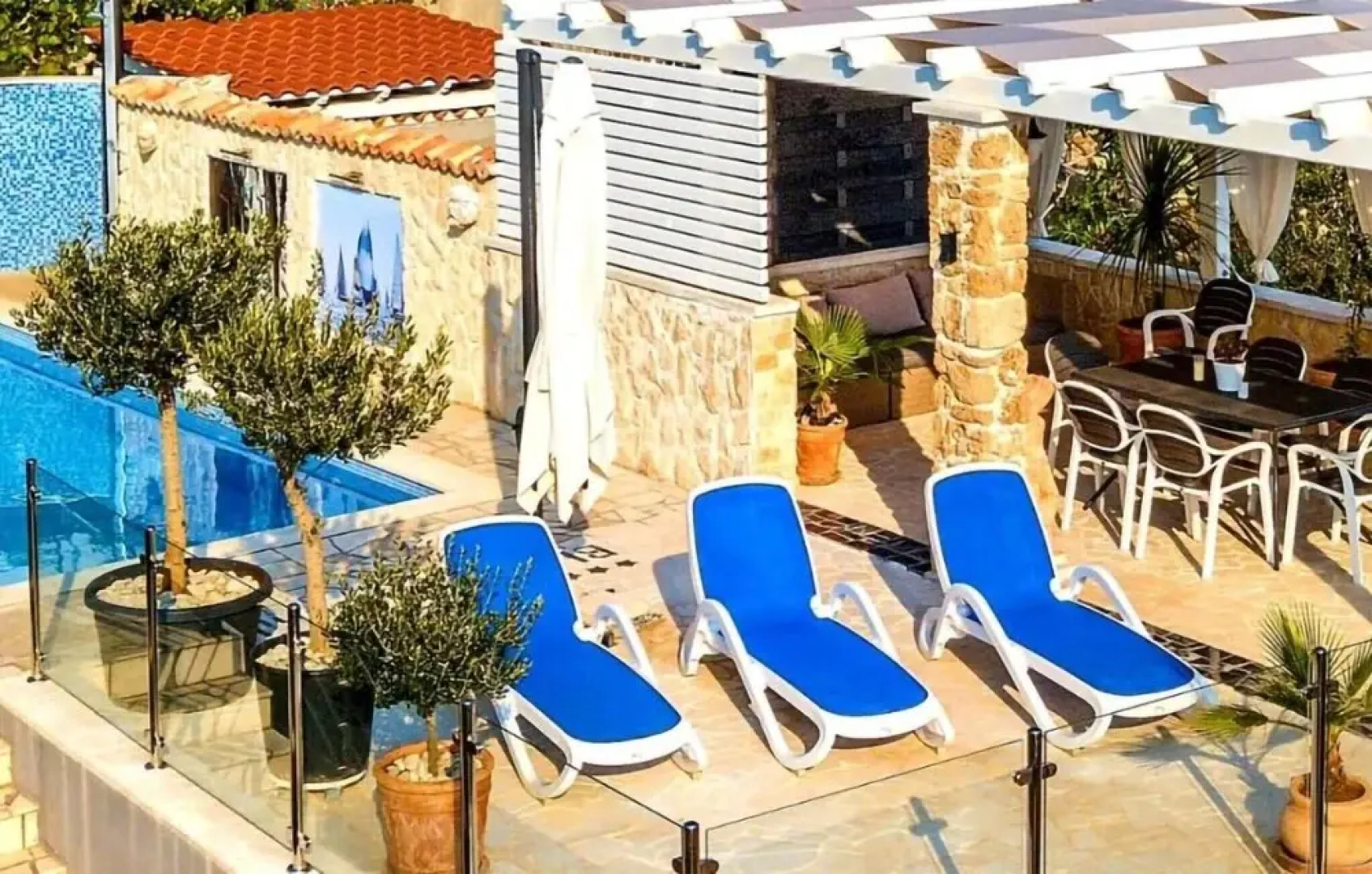 Awesome apartment in Sibenik w/ Outdoor swimming pool, Outdoor swimming pool and 3 Bedrooms