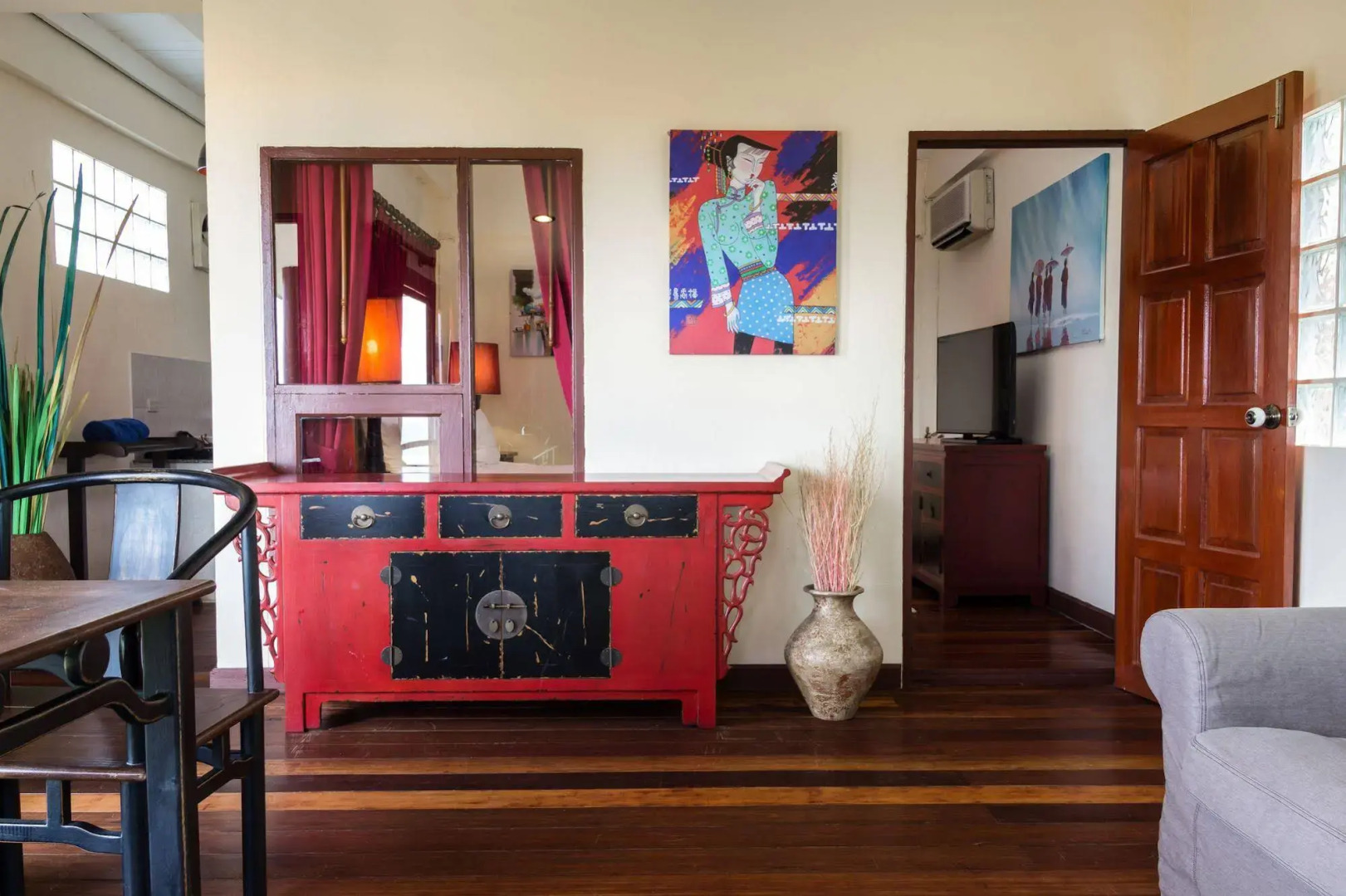 Boujis Boutique Resort