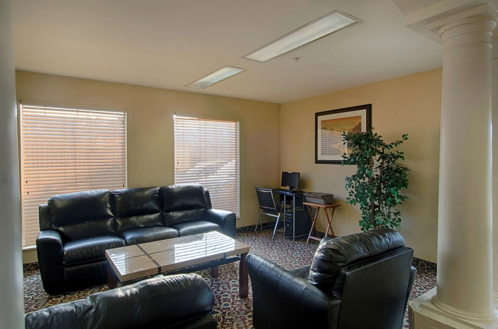 Red Roof Inn San Marcos