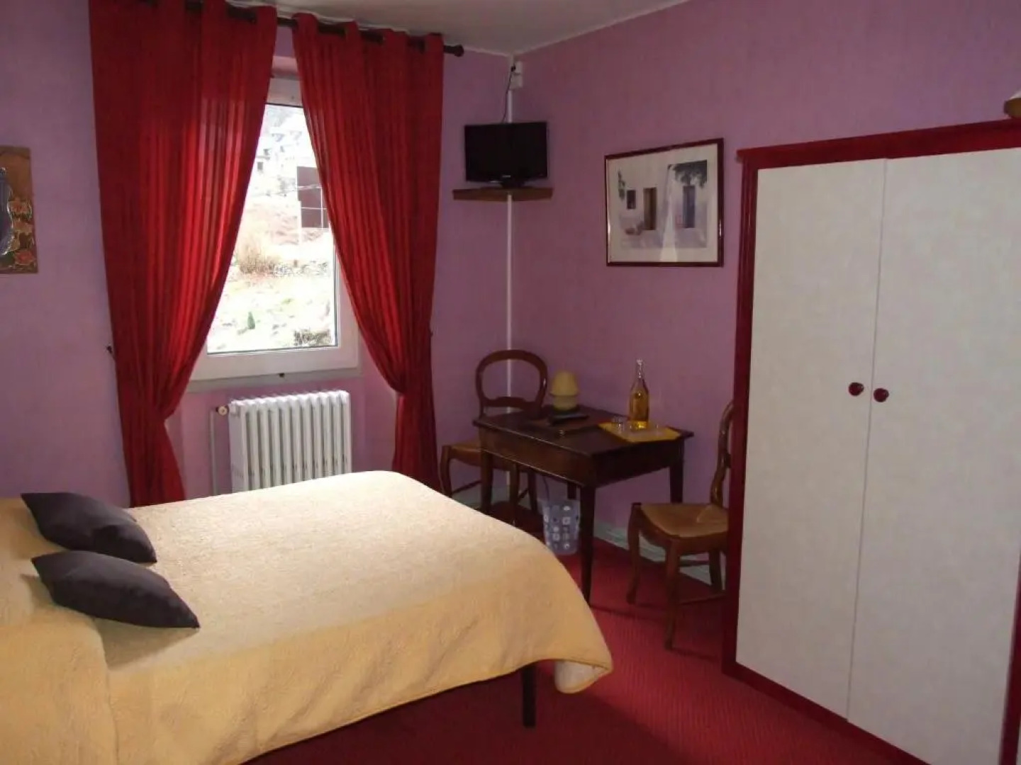 Logis Hotel du Val dAure