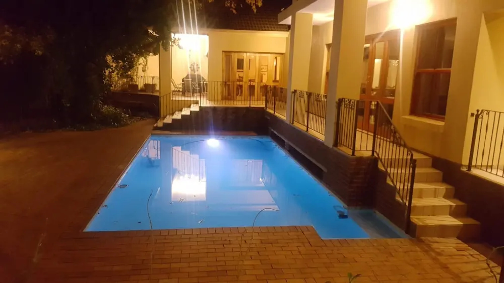 Executive Suite Woodmead East - Adults Only