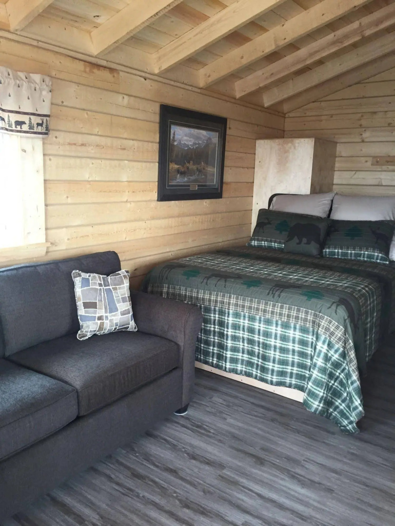 Beluga Lookout Lodge and RV Park