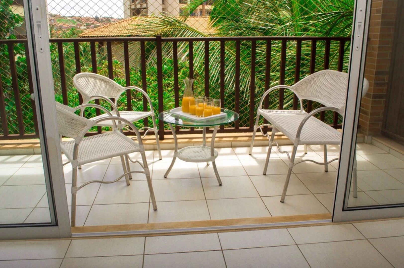 Go PX Beach Living 1206