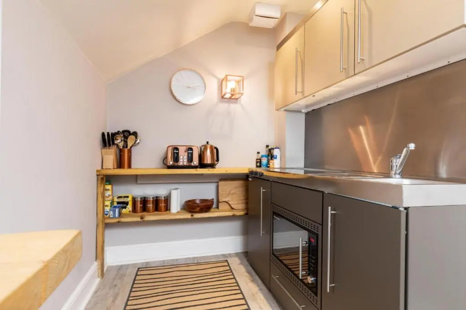 Accudo House Boutique Holiday Suites