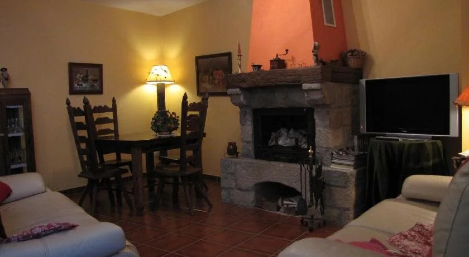 Hostal Rural Huartearena