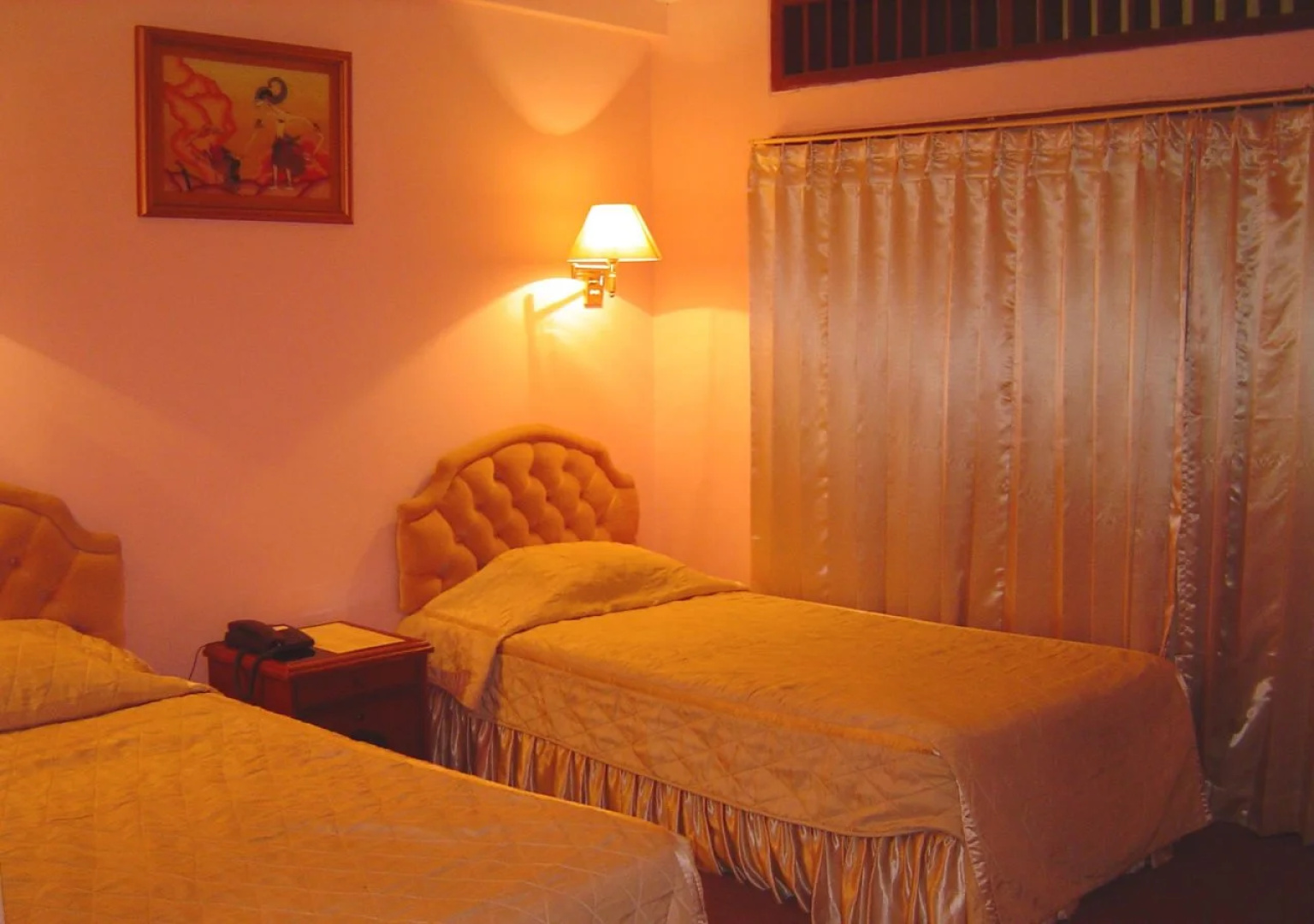 Komajaya Komaratih Hotel