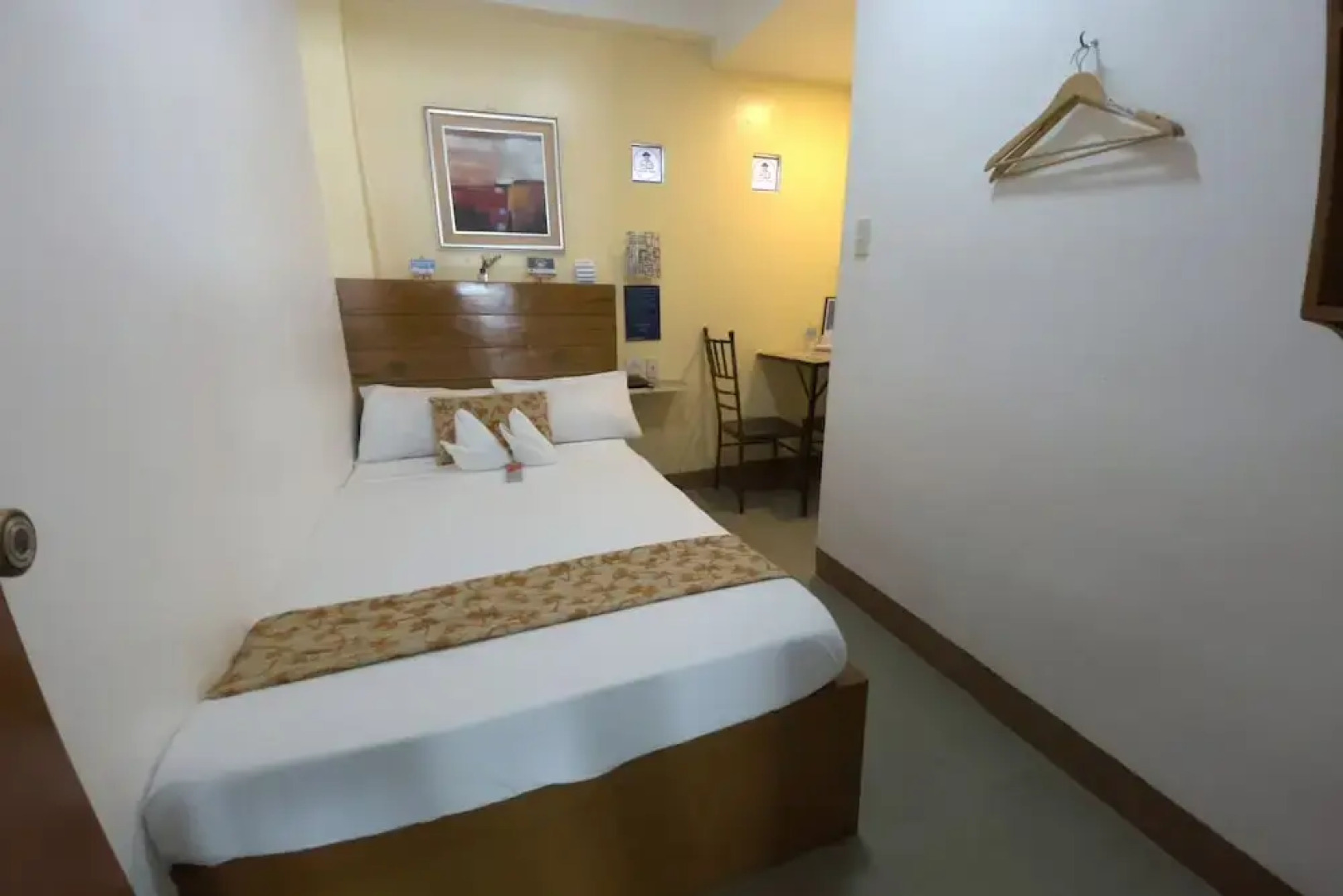 Captains Suites Albay