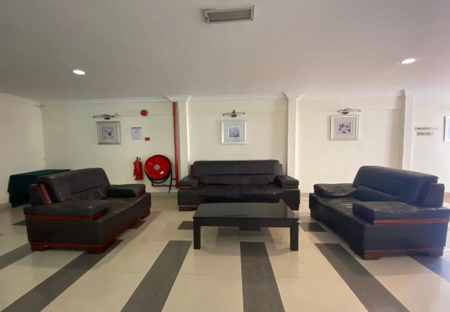 Capital O 89658 Bustani Hotel